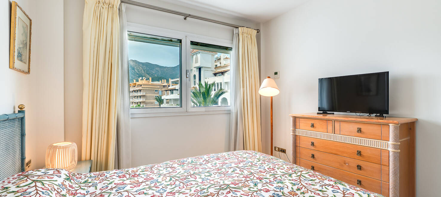 Magnifik 3 sovrum med oslagbar havsutsikt i Don Gonzalo, Marbella.