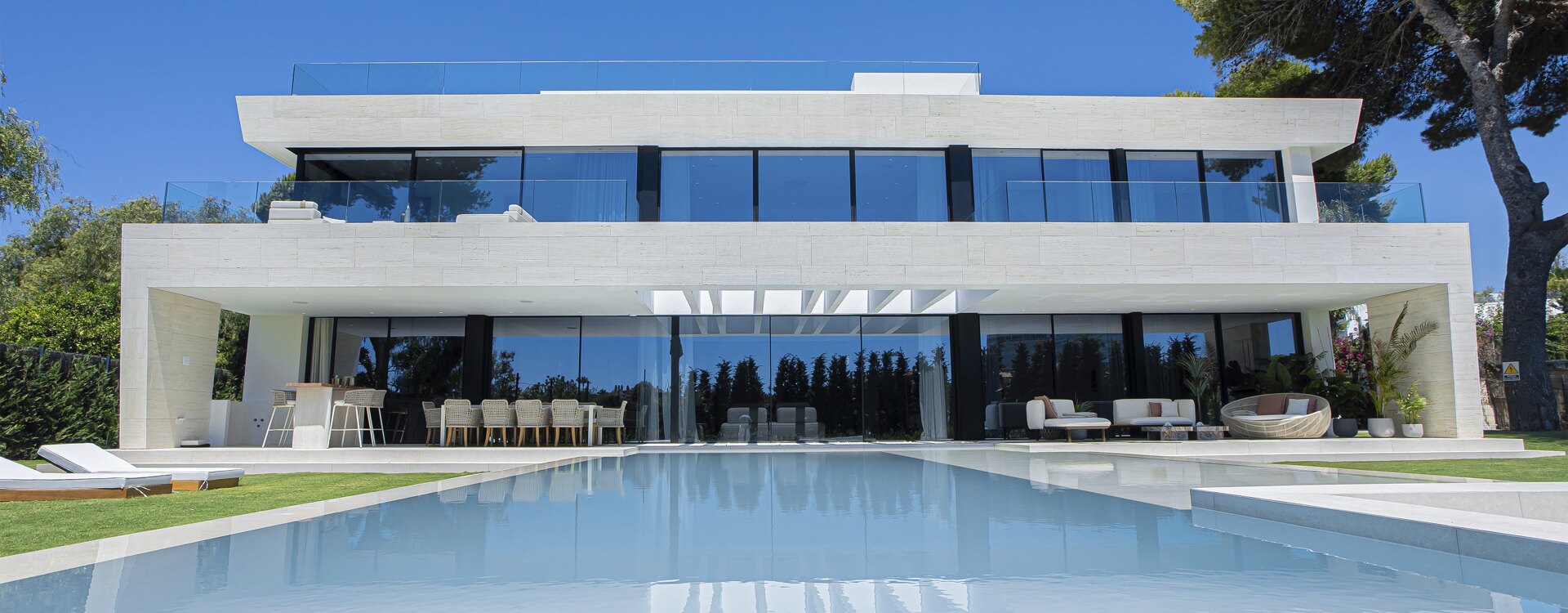 New, Modern and Luxurious Villa in Los Monteros, Just Steps from the Beach