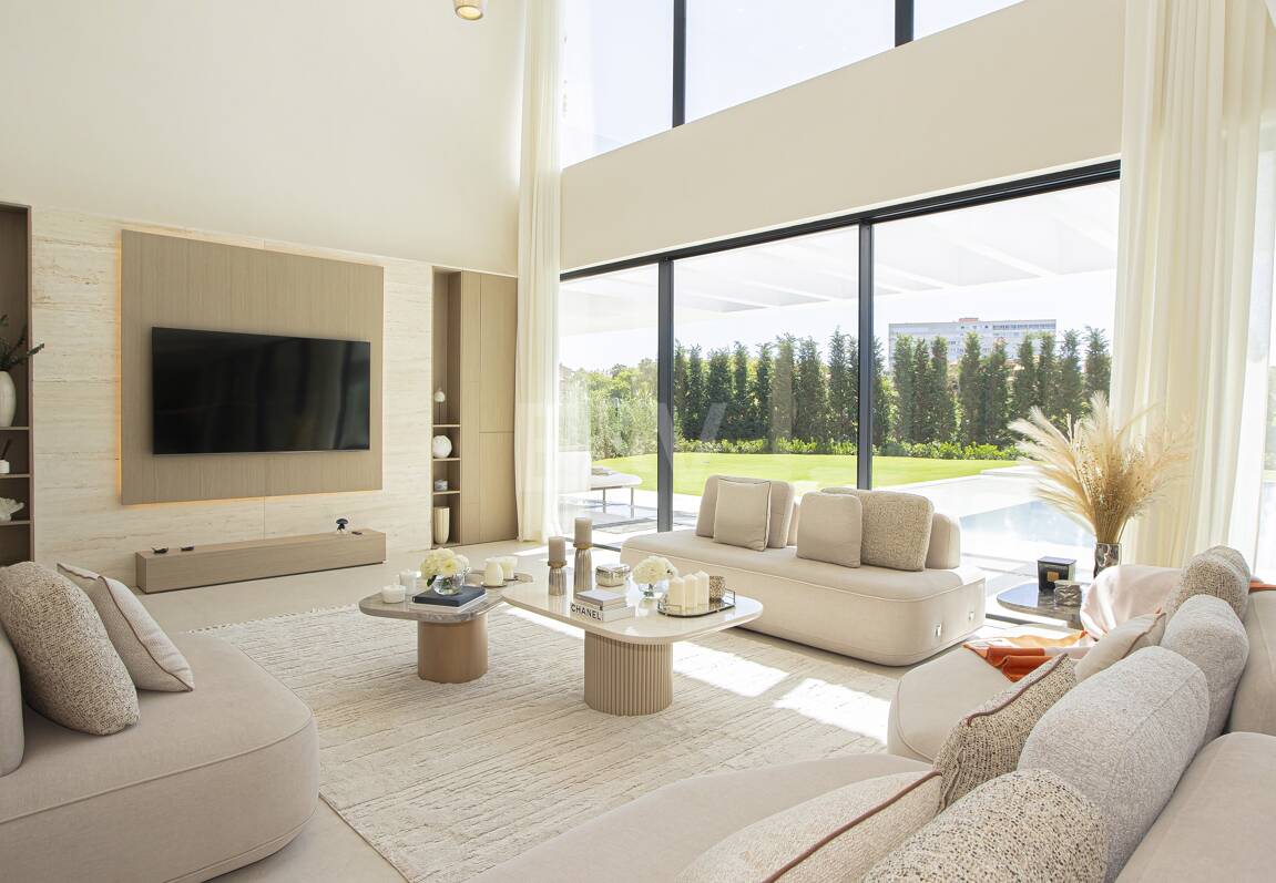 Ny, modern och lyxig Villa i Los Monteros, bara steg från stranden