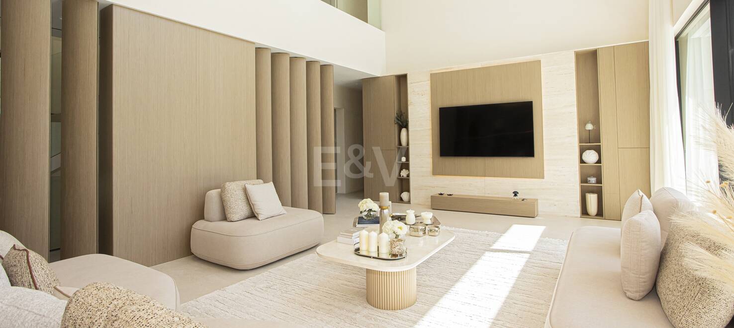 Ny, modern och lyxig Villa i Los Monteros, bara steg från stranden