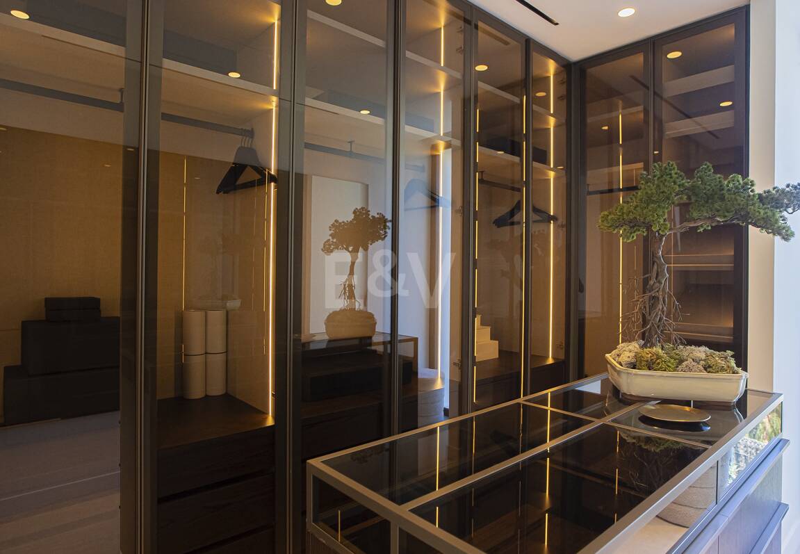 Ny, modern och lyxig Villa i Los Monteros, bara steg från stranden