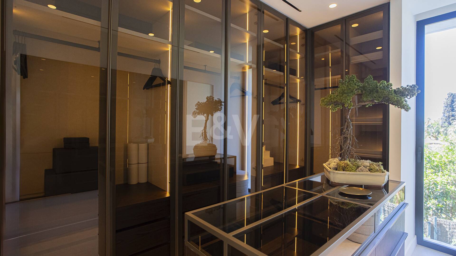 New, Modern and Luxurious Villa in Los Monteros, Just Steps from the Beach