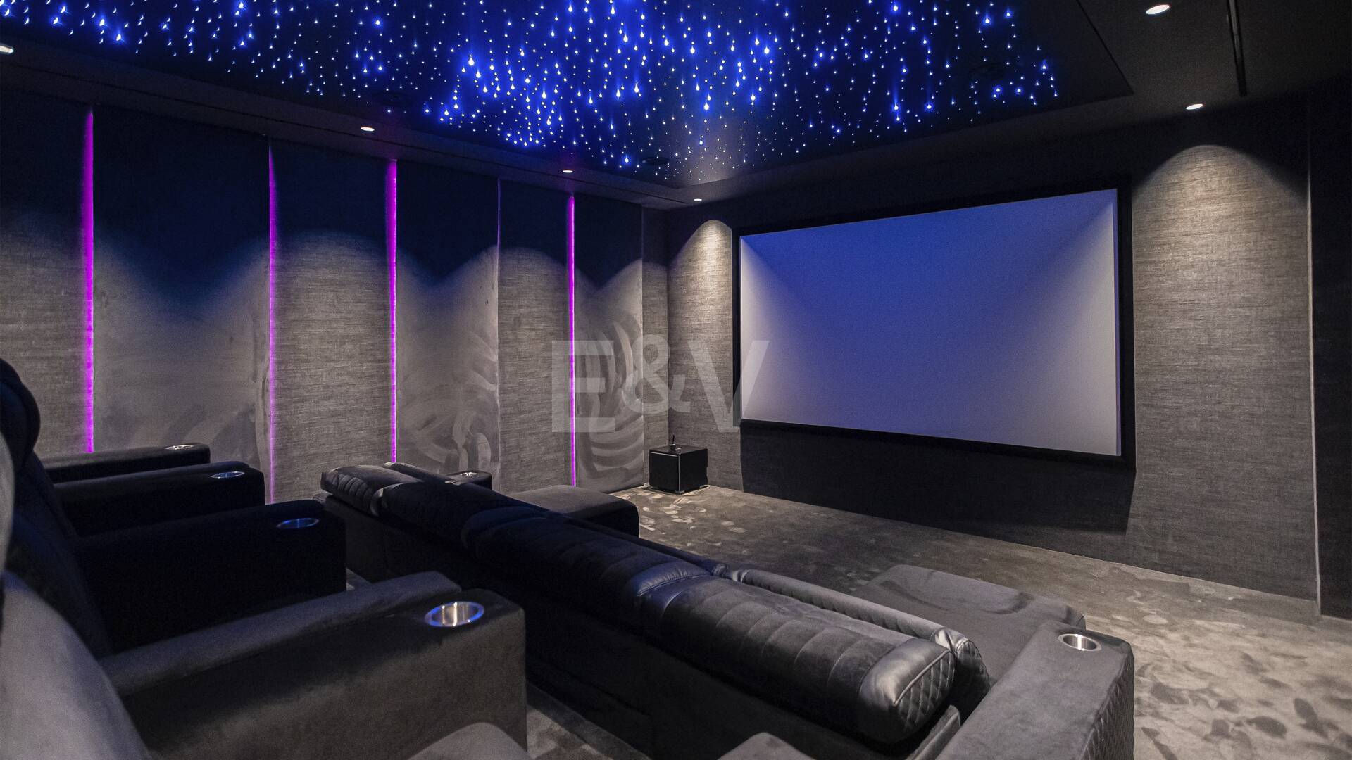 New, Modern and Luxurious Villa in Los Monteros, Just Steps from the Beach