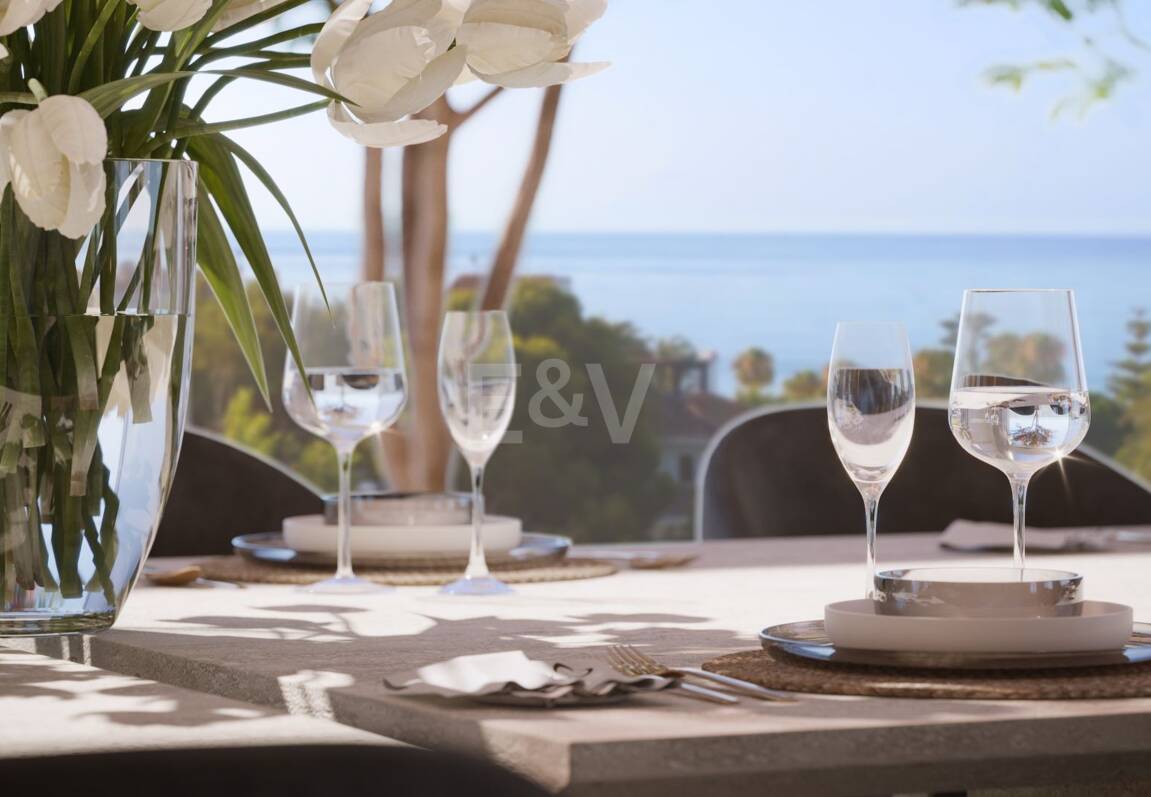 A State-of-the-Art Penthouse with Breathtaking Views close to the Beach