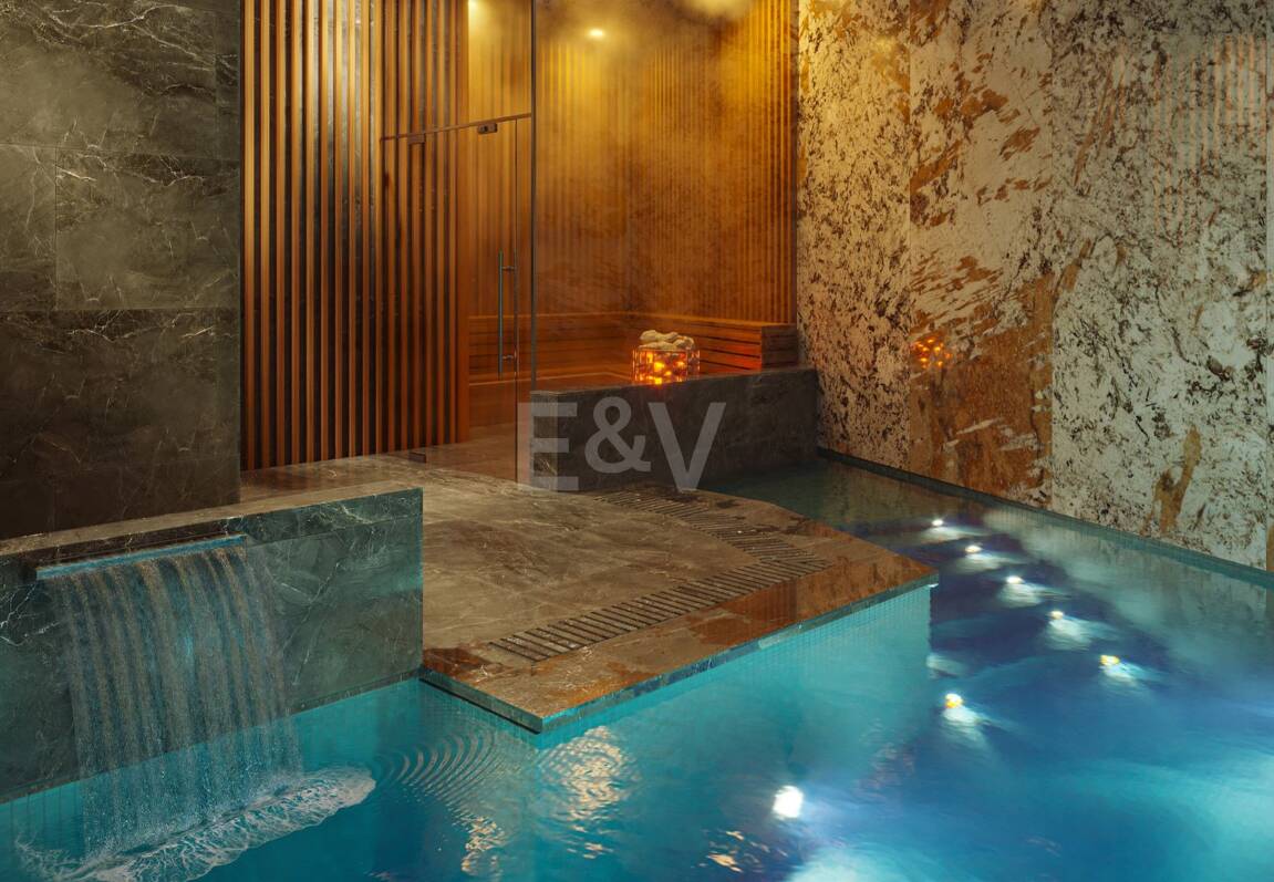 A State-of-the-Art Penthouse with Breathtaking Views close to the Beach