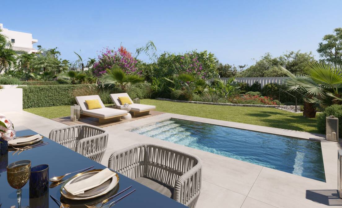 Exclusive Corner Duplex with Private Garden and Pool a Few Steps from the Sea
