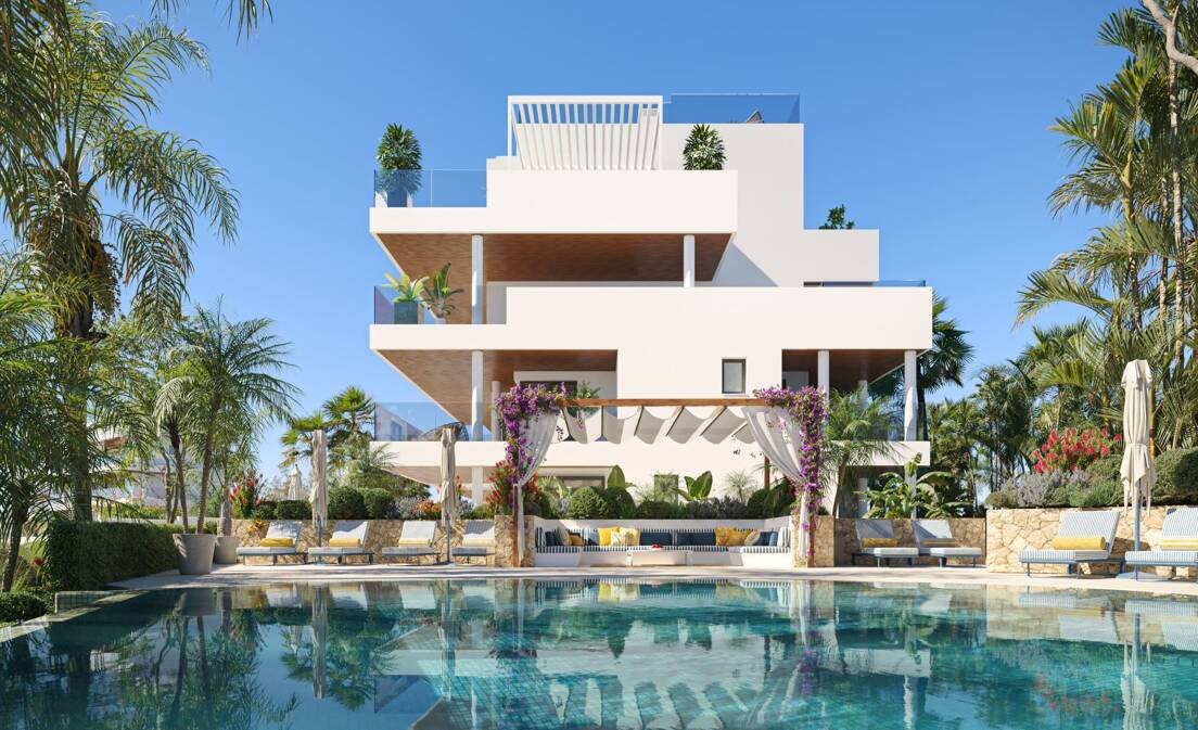 Lavish Apartment Just a Few Steps from the Golden Mile Seafront Promenade