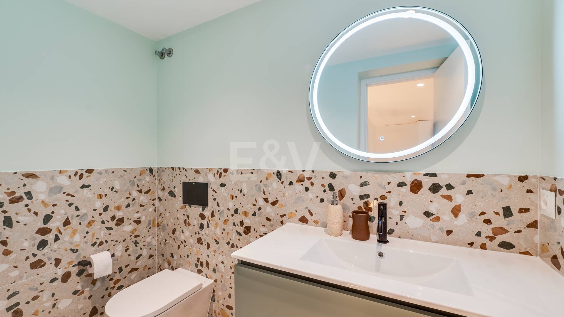 Nieskazitelny luksusowy apartament w Kings Hills, Golden Mile