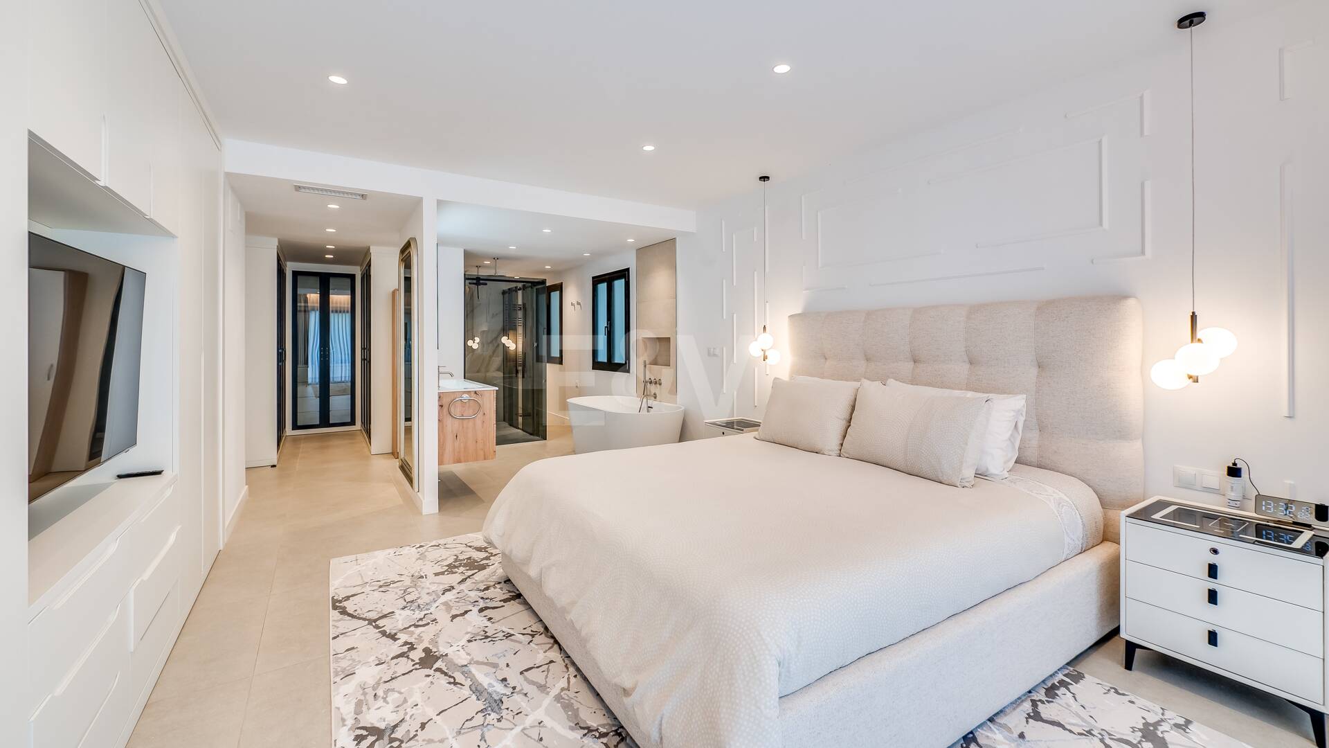 Impeccable Luxury Apartment in Kings Hills, Golden Mile