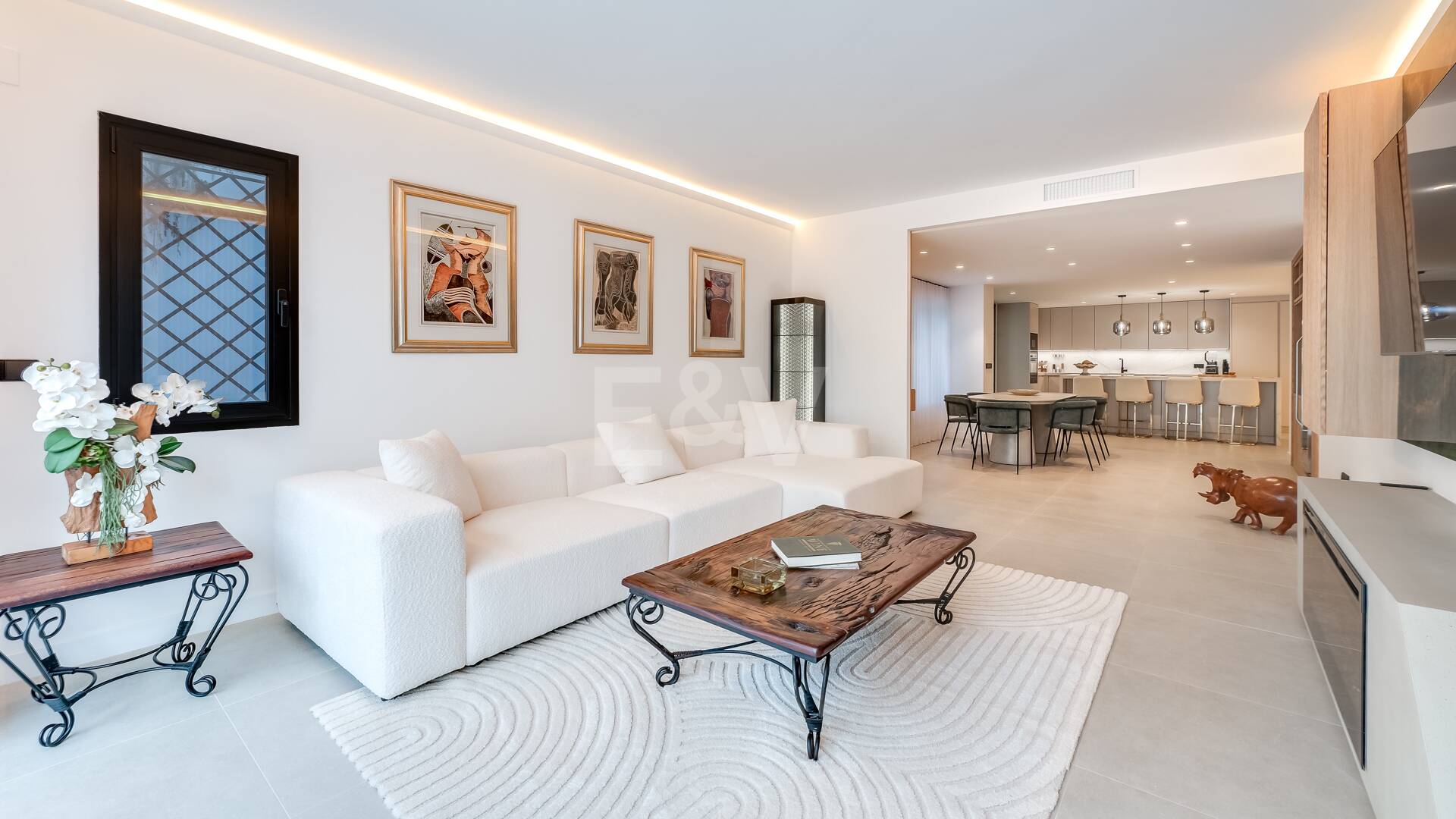 Nieskazitelny luksusowy apartament w Kings Hills, Golden Mile