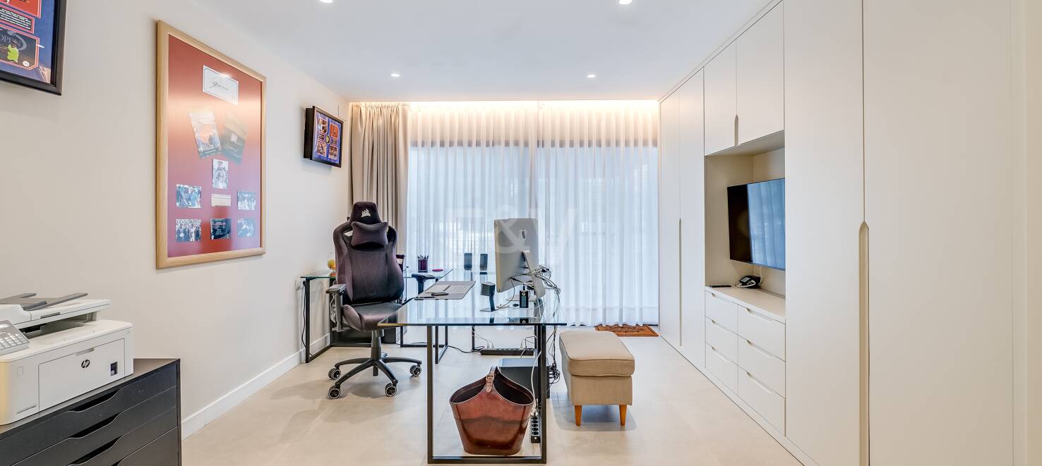 Impeccable Luxury Apartment in Kings Hills, Golden Mile