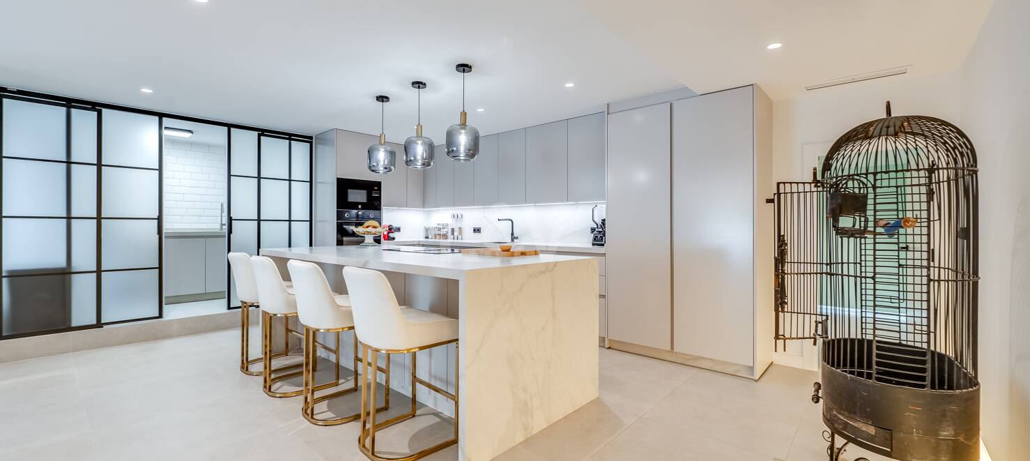 Impeccable Luxury Apartment in Kings Hills, Golden Mile