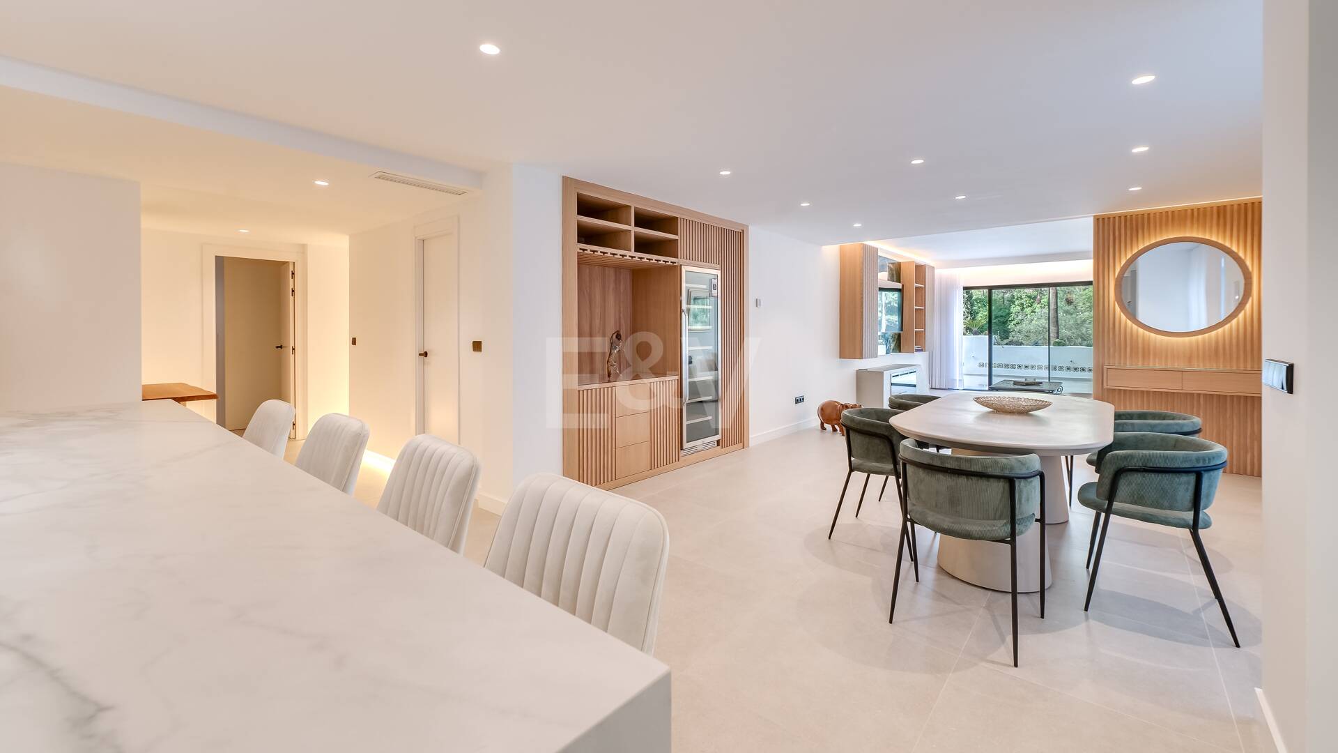 Impeccable Luxury Apartment in Kings Hills, Golden Mile