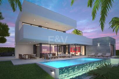 Exceptionell Möjlighet: Fyra toppar i Elviria med projekt och licens och med spektakulär utsikt över havet