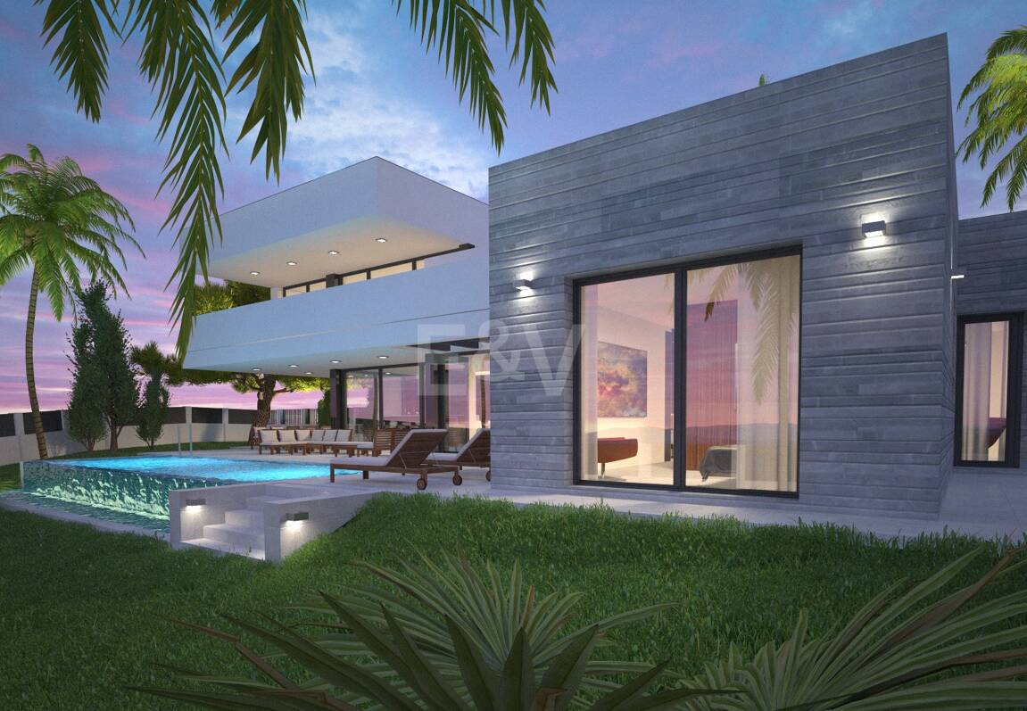 Exceptionell Möjlighet: Fyra toppar i Elviria med projekt och licens och med spektakulär utsikt över havet