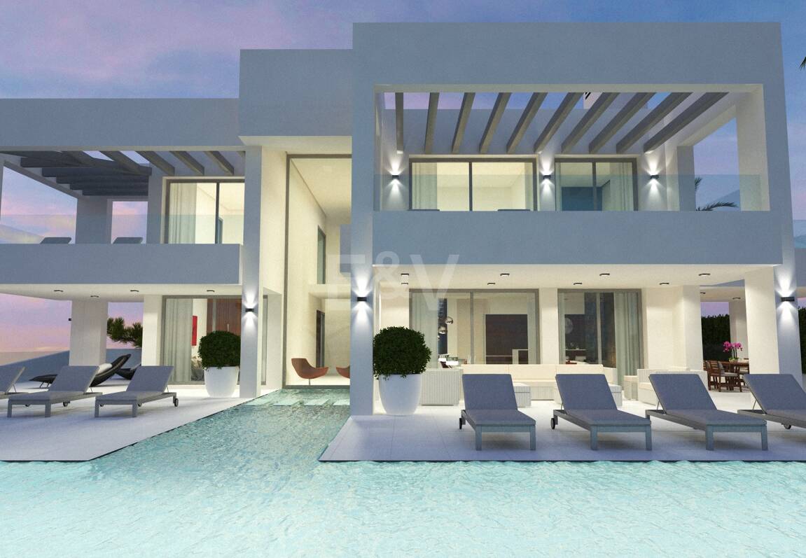 Exceptionell Möjlighet: Fyra toppar i Elviria med projekt och licens och med spektakulär utsikt över havet