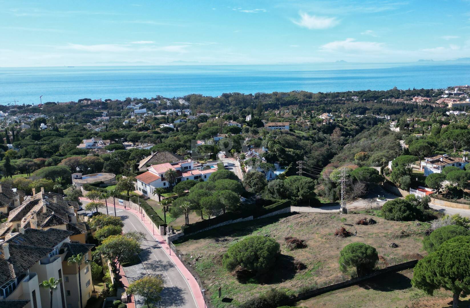 Exceptionell Möjlighet: Fyra toppar i Elviria med projekt och licens och med spektakulär utsikt över havet