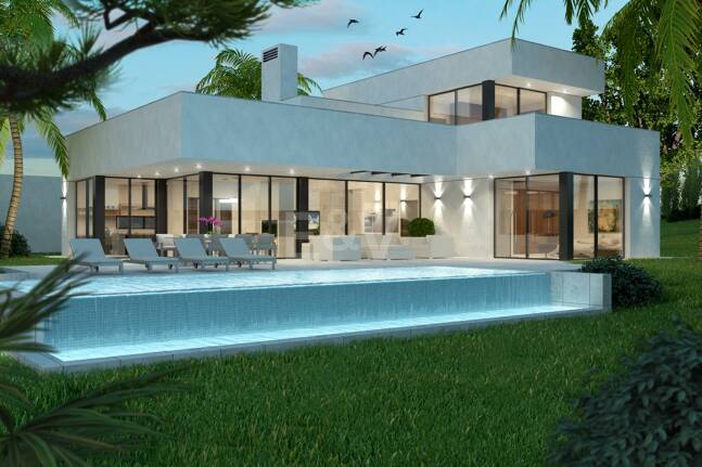 Exceptionell Möjlighet: Fyra toppar i Elviria med projekt och licens och med spektakulär utsikt över havet