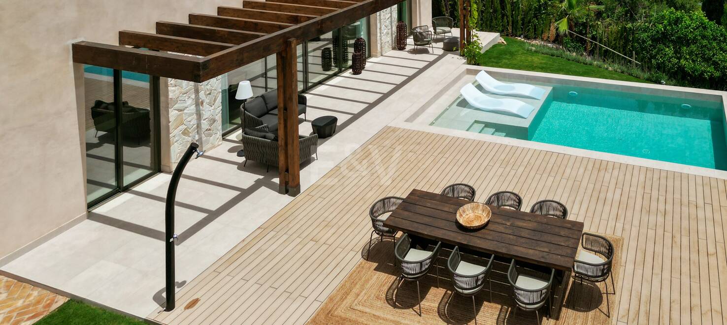 Modern 4 sovrum Villa med havsutsikt i Paraiso Alto