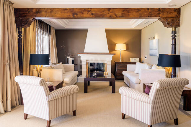 Magnificent villa with panoramic views