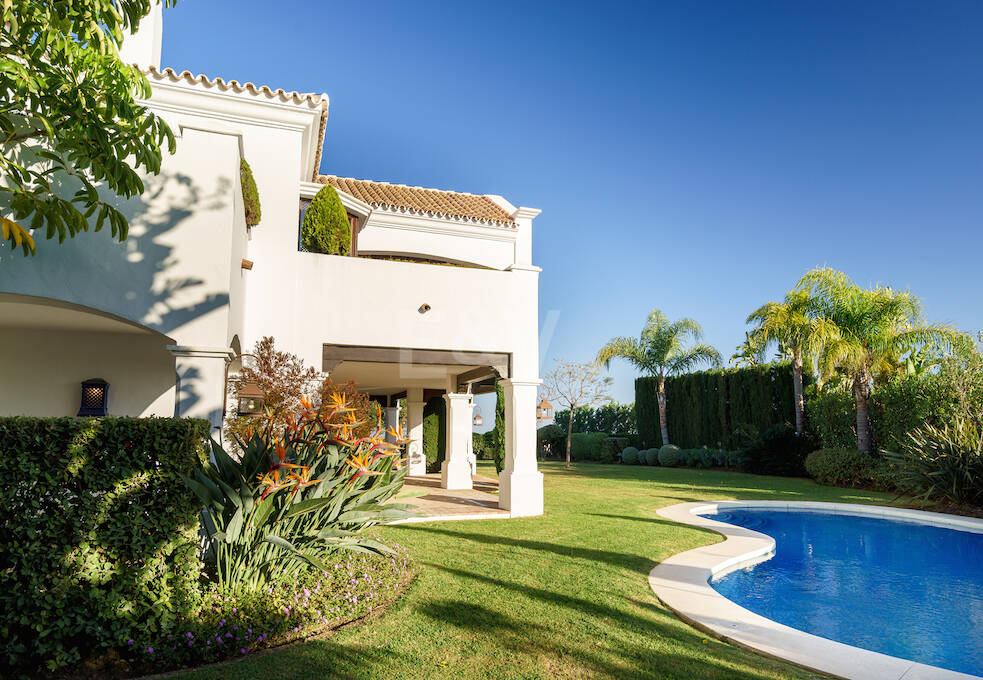 Magnificent villa with panoramic views