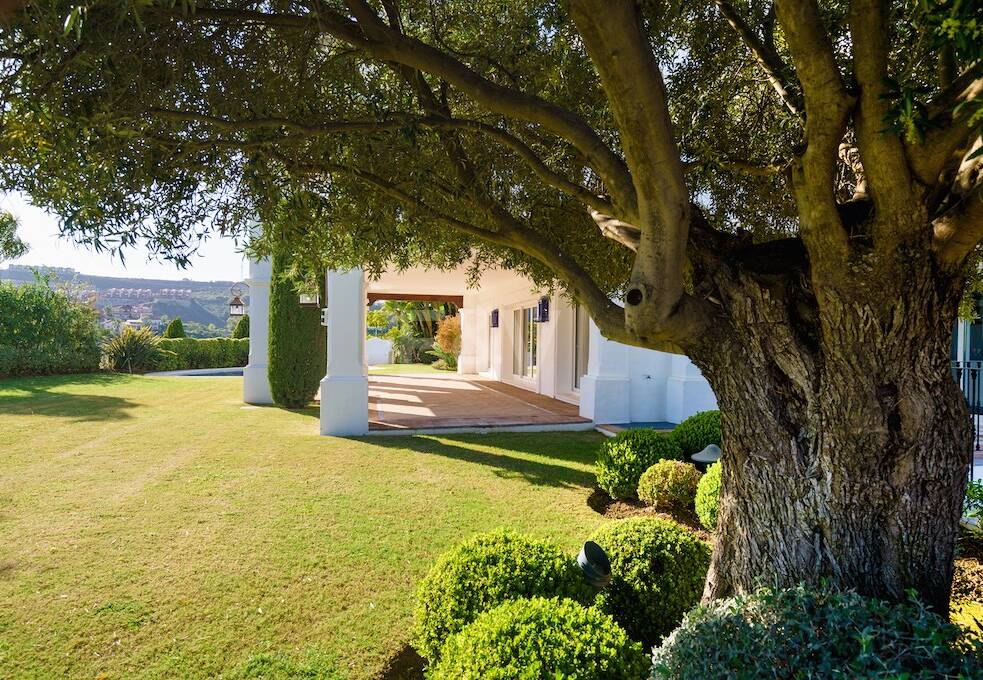 Magnificent villa with panoramic views