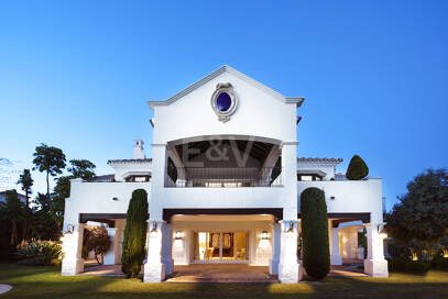 Magnificent villa with panoramic views