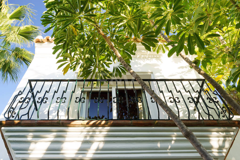 Magnificent villa with panoramic views