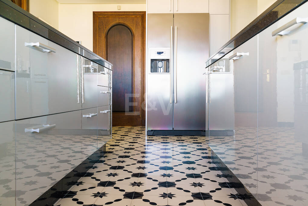 Magnificent villa with panoramic views