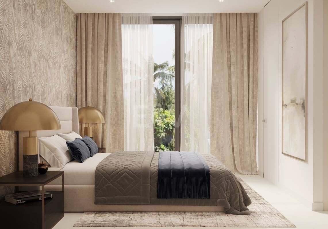 Amazing 4 Bedroom Beachside Villa in Elviria