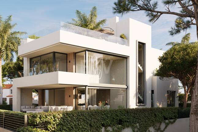 Fantastisk 4 sovrum Beachside Villa i Elviria