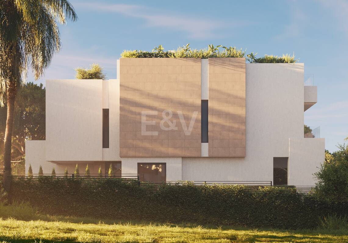 Amazing 4 Bedroom Beachside Villa in Elviria