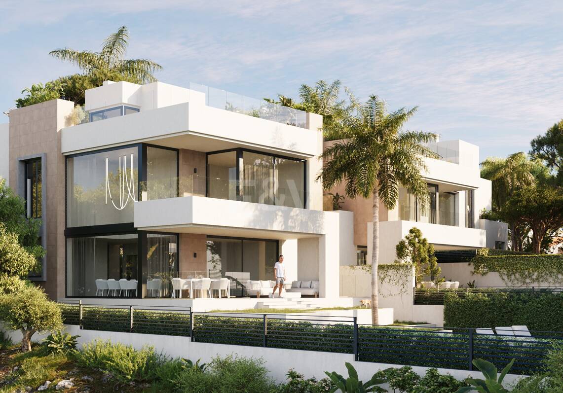Amazing 4 Bedroom Beachside Villa in Elviria