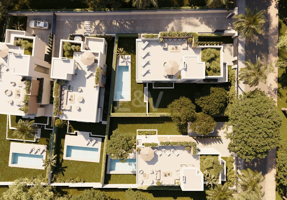 Amazing 4 Bedroom Beachside Villa in Elviria