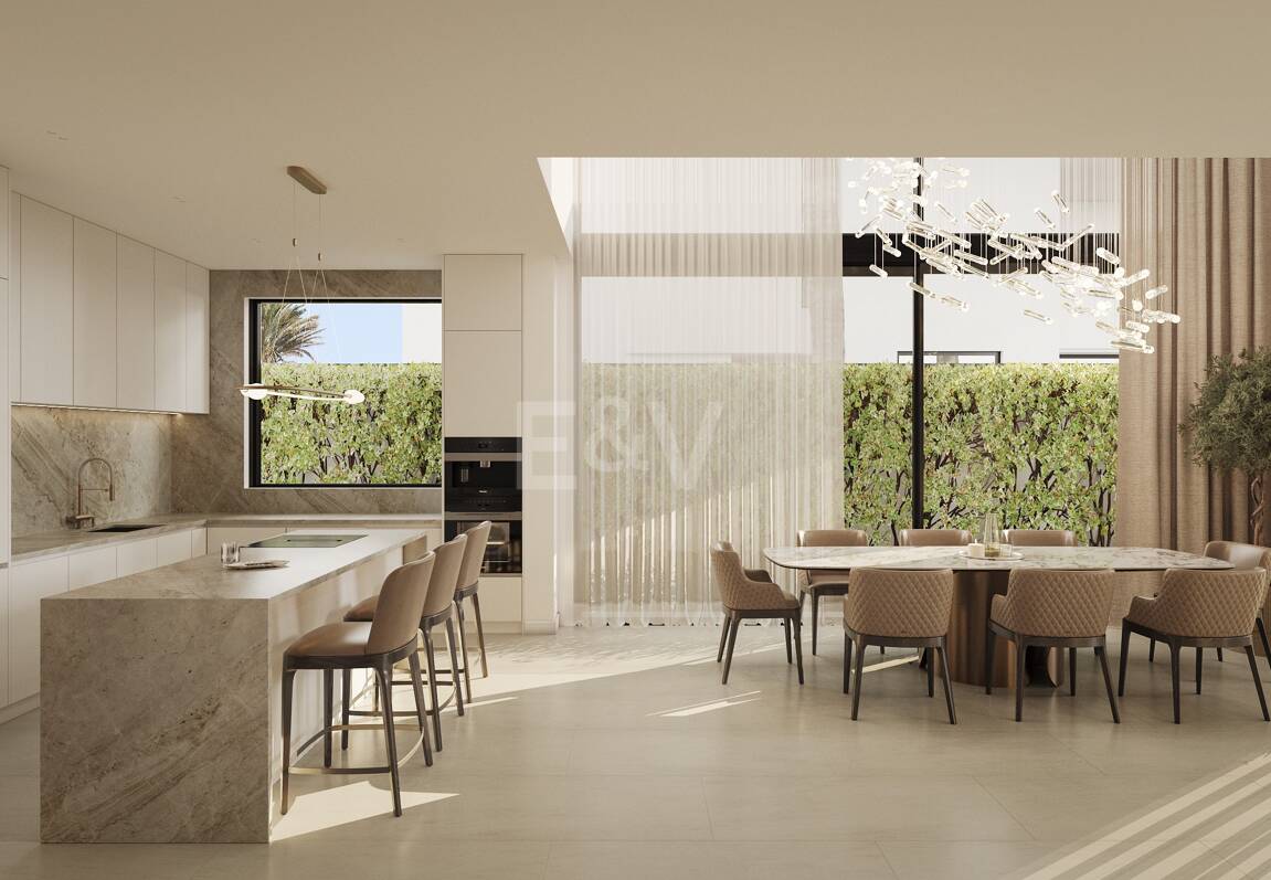 Fantastisk 4 sovrum Beachside Villa i Elviria