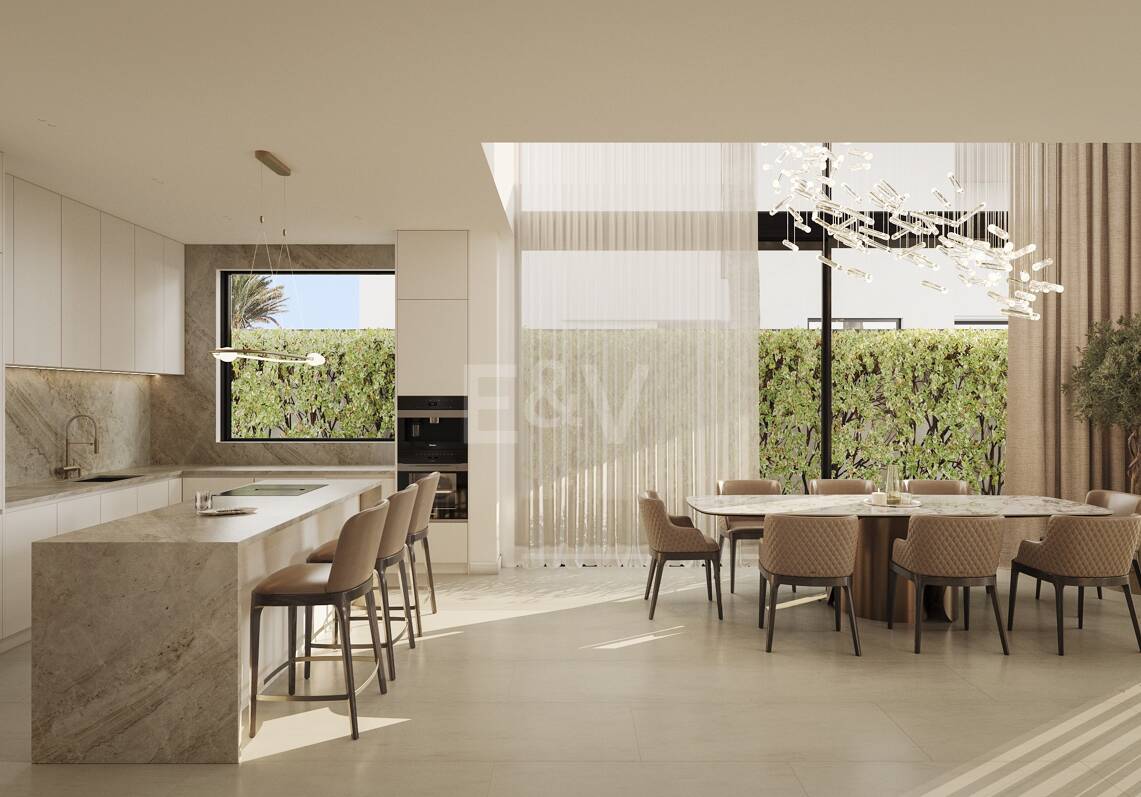 Amazing 4 Bedroom Beachside Villa in Elviria