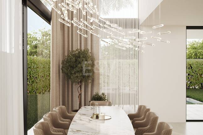 Erstaunlich 4 Schlafzimmer Villa am Strand in Elviria