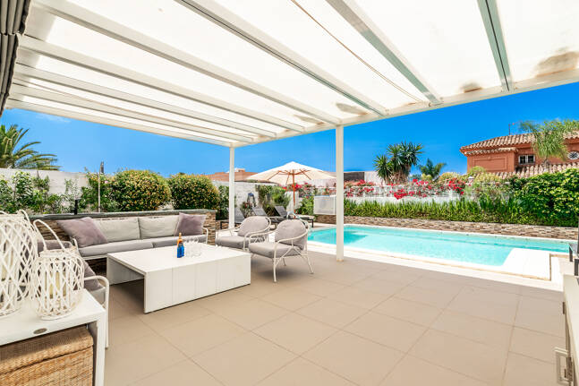 Modern Villa a Stroll from the Beach in Las Chapas Playa