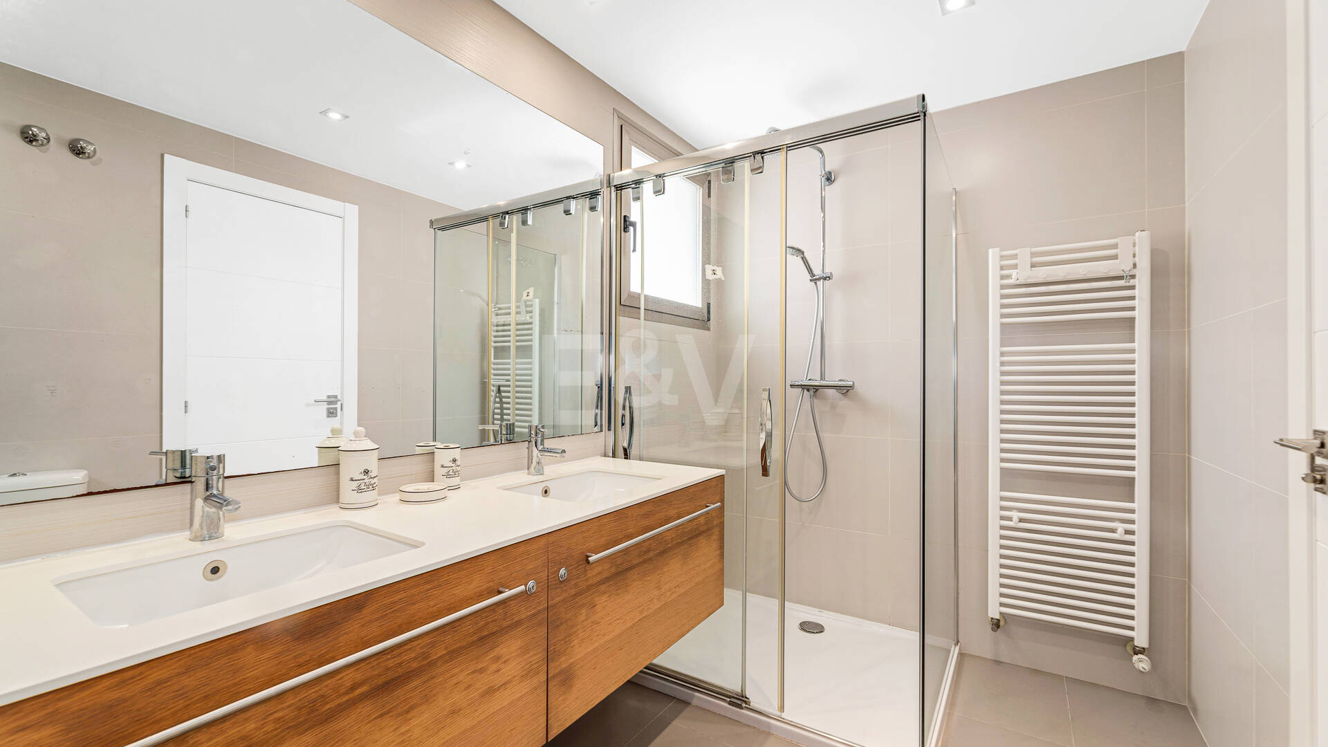 Modern Villa a Stroll from the Beach in Las Chapas Playa