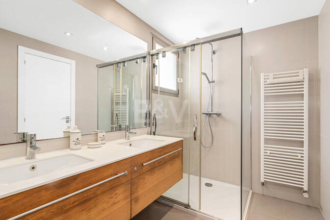 Modern Villa a Stroll from the Beach in Las Chapas Playa