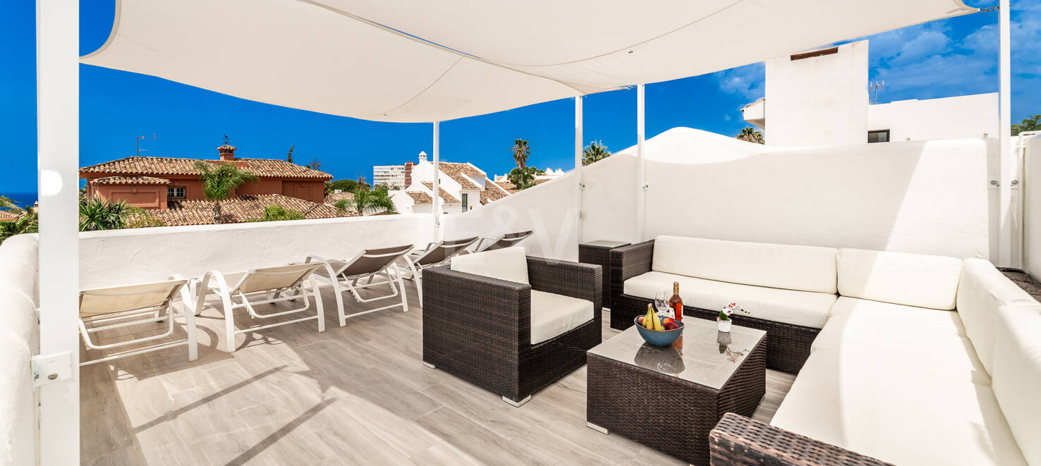 Modern Villa a Stroll from the Beach in Las Chapas Playa