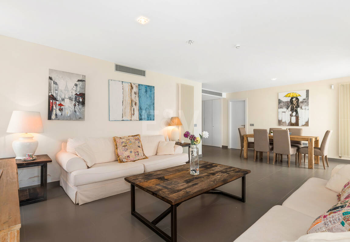 Modern Villa a Stroll from the Beach in Las Chapas Playa