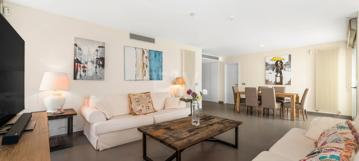 Modern Villa a Stroll from the Beach in Las Chapas Playa