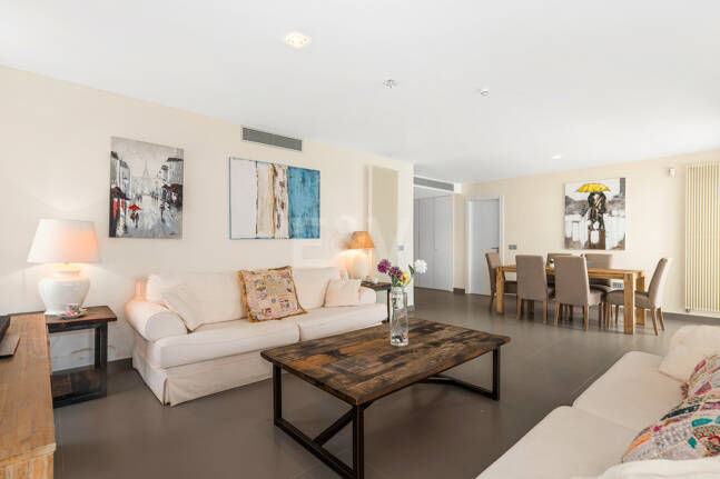 Modern Villa a Stroll from the Beach in Las Chapas Playa