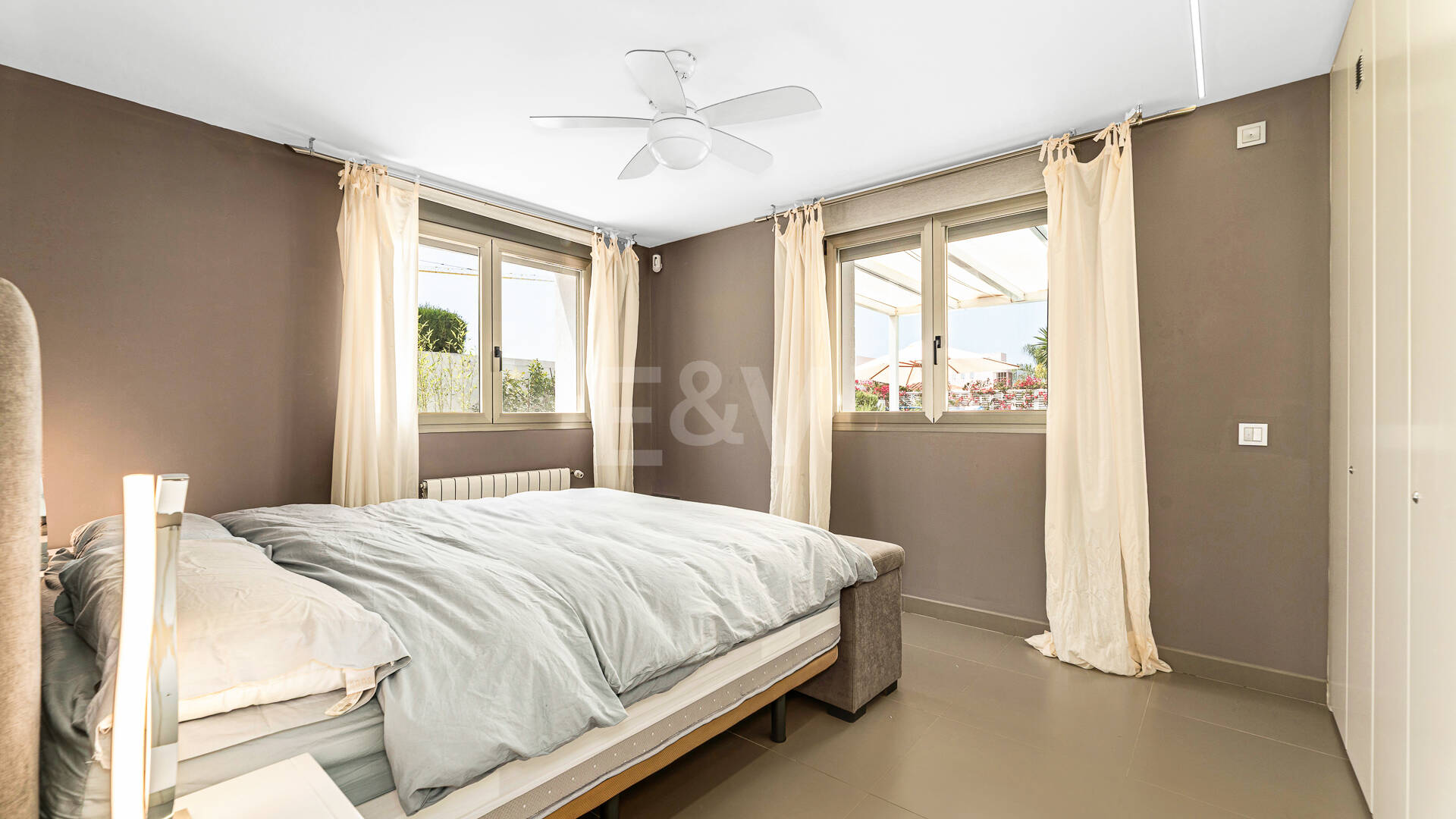 Modern Villa a Stroll from the Beach in Las Chapas Playa