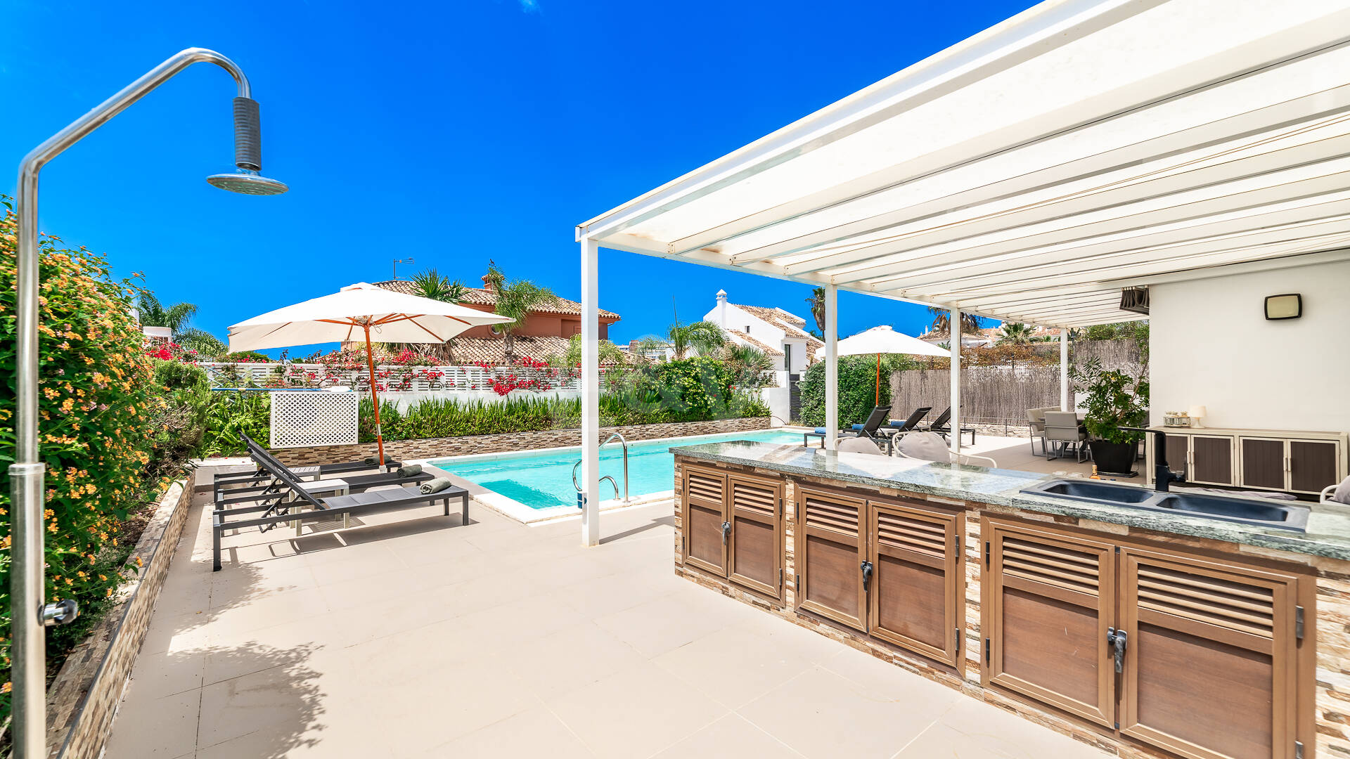 Modern Villa a Stroll from the Beach in Las Chapas Playa