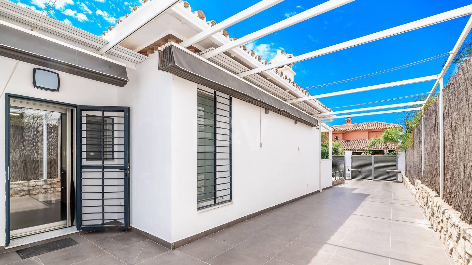 Modern Villa a Stroll from the Beach in Las Chapas Playa