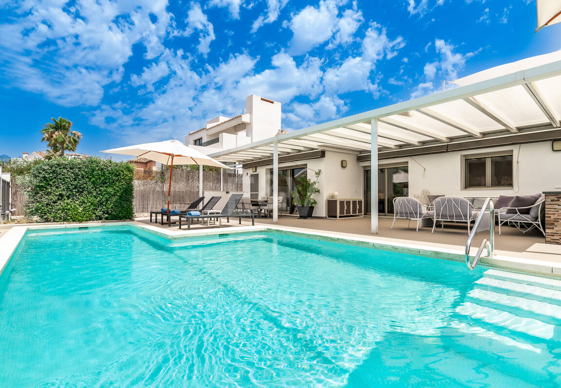 Modern Villa a Stroll from the Beach in Las Chapas Playa