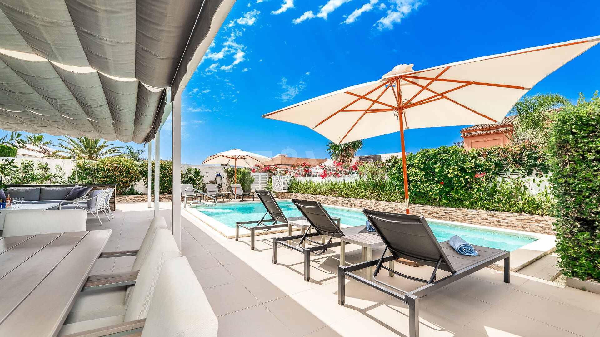 Modern Villa a Stroll from the Beach in Las Chapas Playa