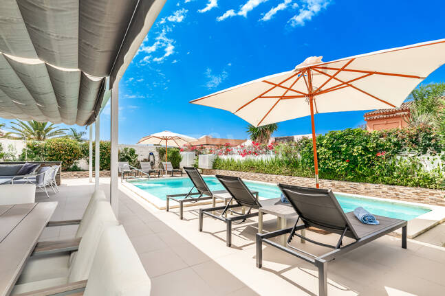 Modern Villa a Stroll from the Beach in Las Chapas Playa